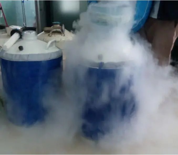 西安工業(yè)氣體 液氮罐在使用中需要注意的事項(xiàng)有哪些？