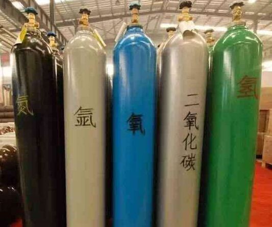 太原工業(yè)氣體氧氣，乙炔，氬氣，氮?dú)獾闹迫∨c用法